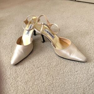 Ivory Satin Dress Shoes, 7M, Caparros, Leather Sole. Worn once.